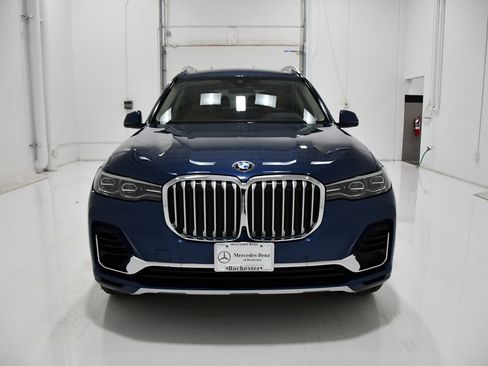Used 2022 BMW X7 xDrive40i w/ Premium Package image 2