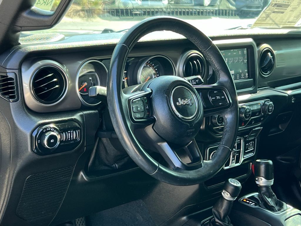 Used 2018 Jeep Wrangler Unlimited Sport S AWD/4WD image 5