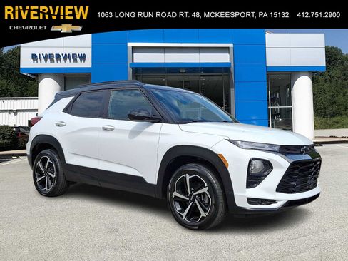 Used 2021 Chevrolet TrailBlazer RS w/ Sun and Liftgate Package AWD/4WD image 1