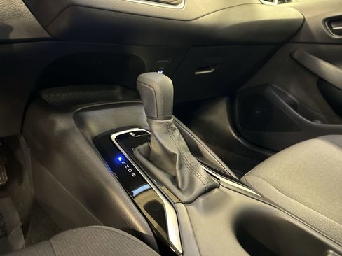 Used 2025 Toyota Corolla LE image 17