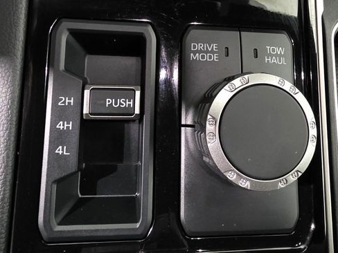 Used 2025 Toyota Tundra Limited image 38