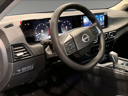 New 2026 Nissan Sentra SV w/ Floor Mat Package FWD image 6