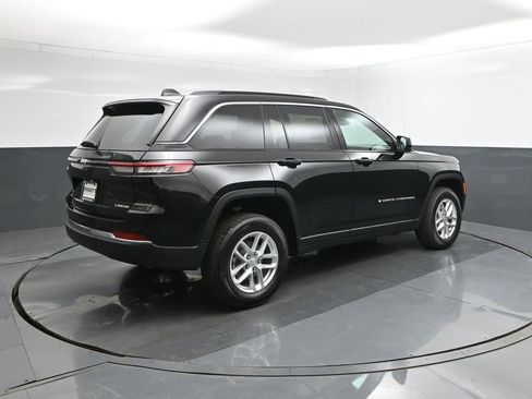 New 2025 Jeep Grand Cherokee Laredo X image 11