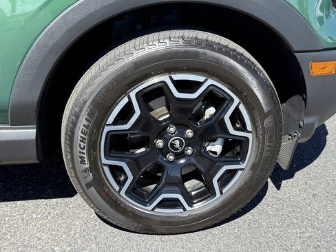 Used 2025 Ford Bronco Sport Outer Banks AWD/4WD image 28