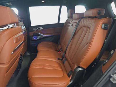 New 2026 BMW X7 M60i AWD/4WD image 9