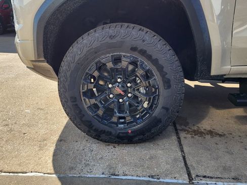 New 2026 GMC Canyon Elevation w/ Convenience Package image 52