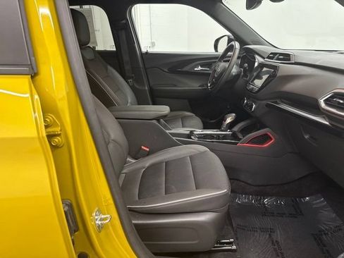 Used 2023 Chevrolet TrailBlazer RS w/ Sun and Liftgate Package FWD image 24
