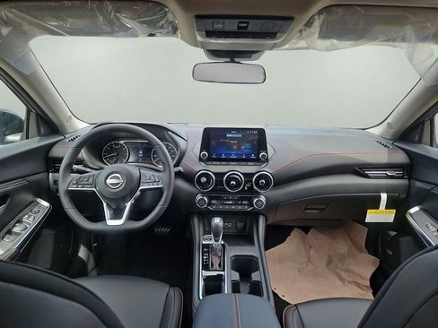New 2025 Nissan Sentra SR w/ SR Premium Package image 6