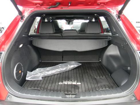 Used 2024 Toyota Corolla Cross AWD Hybrid w/ Convenience Package image 21