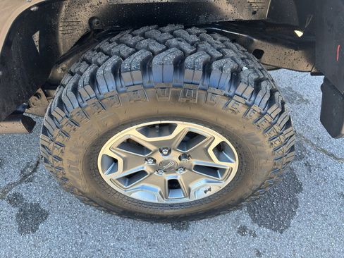 Used 2017 Jeep Wrangler Unlimited Sport w/ Quick Order Package 24S image 23