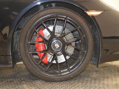 Certified 2019 Porsche 911 Targa 4 GTS AWD/4WD image 16
