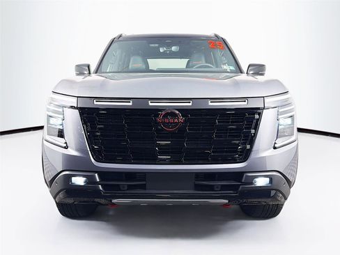 Used 2025 Nissan Armada PRO-4X w/ Pro-4X Premium Package AWD/4WD image 2