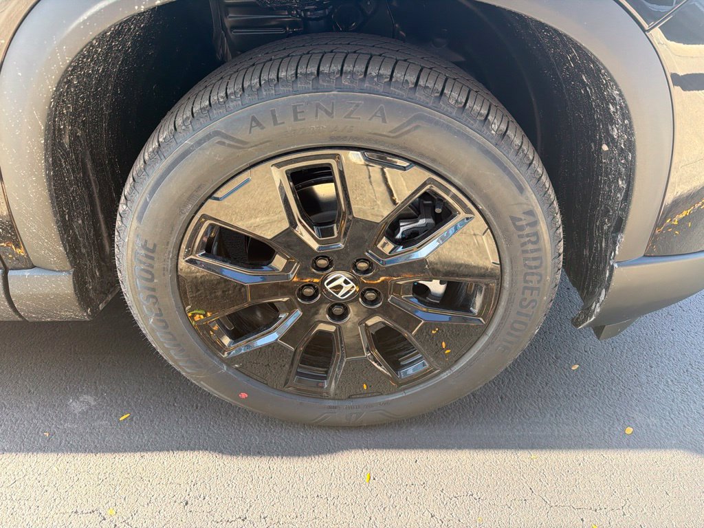 New 2026 Honda Pilot Black Edition image 5