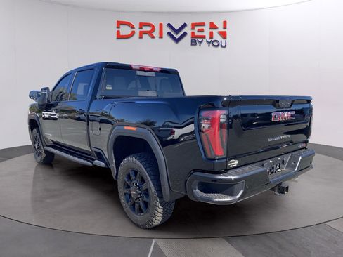 New 2026 GMC Sierra 2500 AT4 w/ AT4 Premium Plus Package image 2