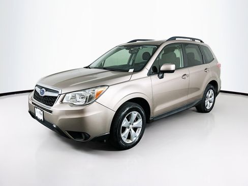 Used 2016 Subaru Forester 2.5i Premium AWD/4WD image 3