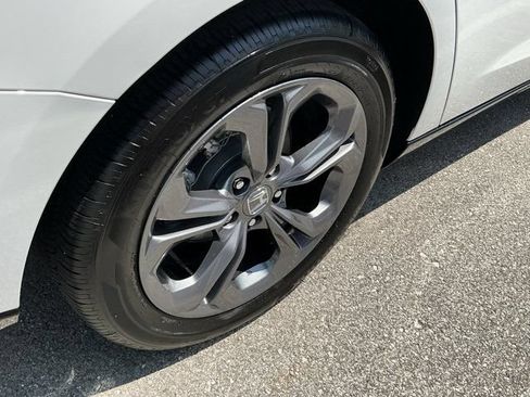 Used 2026 Honda Accord EX-L image 17