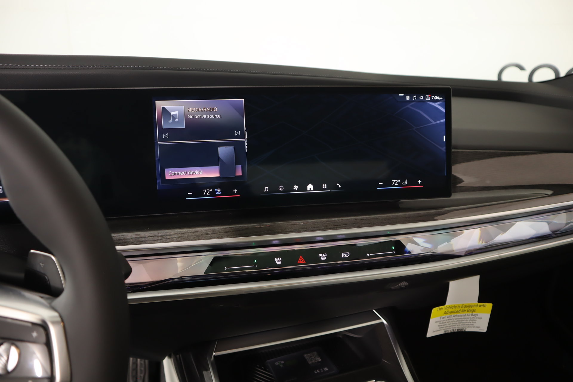 New 2026 BMW 740i RWD image 5