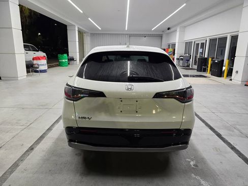 Used 2023 Honda HR-V EX-L image 5