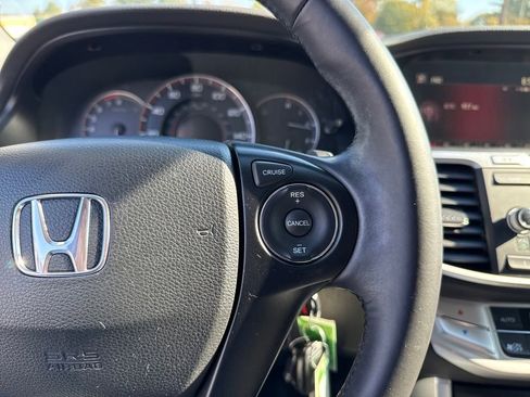 Used 2015 Honda Accord Sport image 22