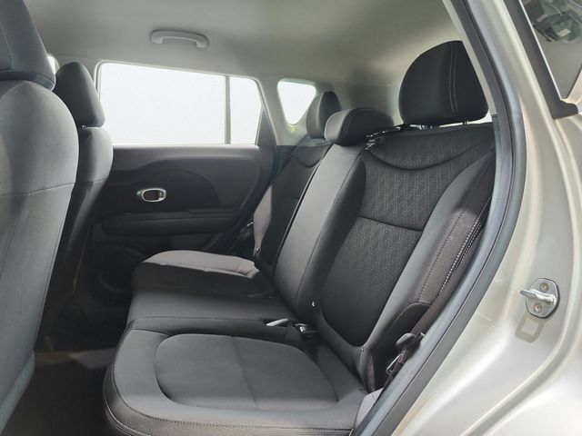 Used 2019 Kia Soul FWD image 18