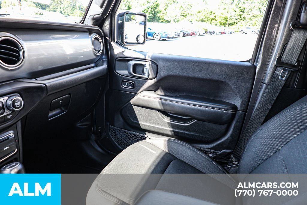 Used 2021 Jeep Wrangler Unlimited Sahara w/ Uconnect 4C Nav & Sound Group AWD/4WD image 42
