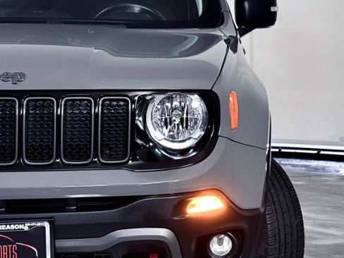 Used 2021 Jeep Renegade Trailhawk AWD/4WD image 6