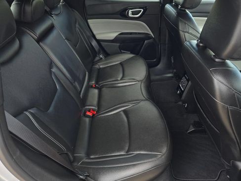 Used 2025 Jeep Compass Limited AWD/4WD image 34