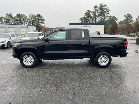 Used 2023 Chevrolet Colorado W/T image 12