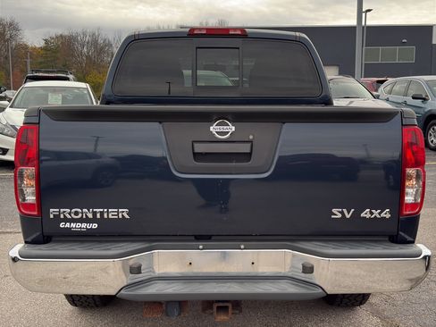 Used 2019 Nissan Frontier SV image 7