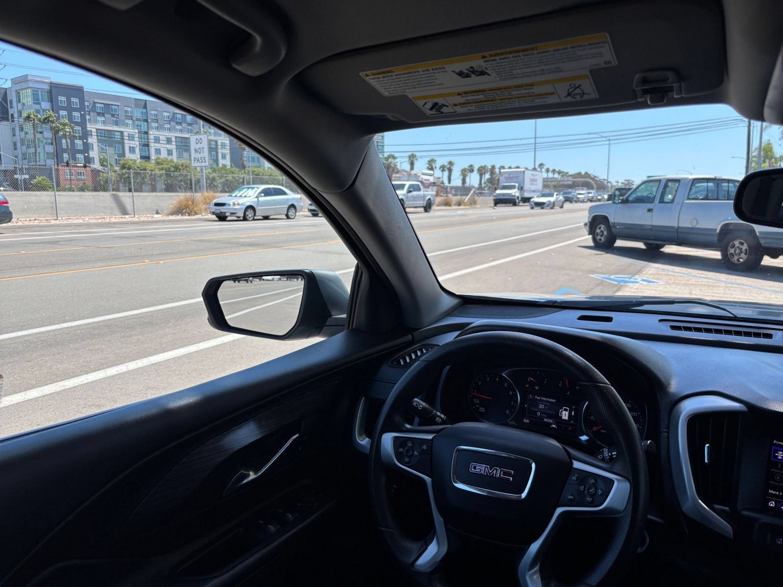 Used 2024 GMC Terrain SLE FWD image 32
