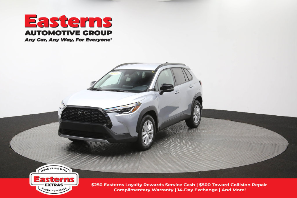 Used 2025 Toyota Corolla Cross LE FWD image 54