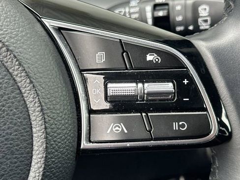 Used 2025 Kia Seltos S image 29