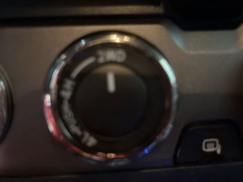 Used 2023 Toyota Tacoma TRD Sport w/ Technology Package image 23