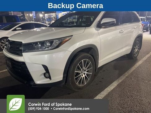 Used 2017 Toyota Highlander SE image 7