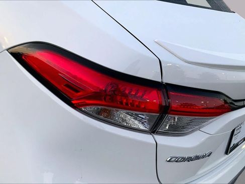 Used 2022 Toyota Corolla SE FWD image 27