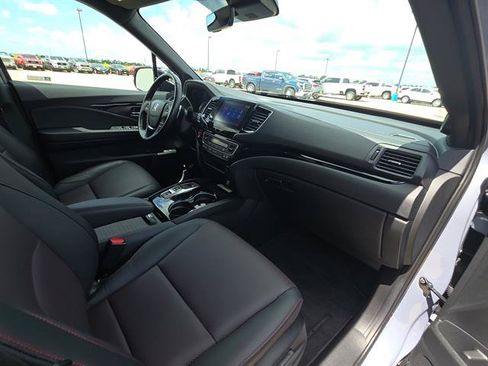 Used 2022 Honda Ridgeline Black Edition image 19