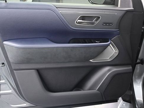 New 2026 INFINITI QX80 4WD image 9
