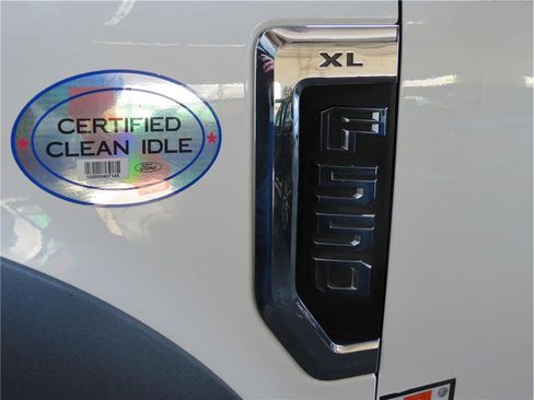 Used 2022 Ford F550 XL w/ Power Equipment Group image 26