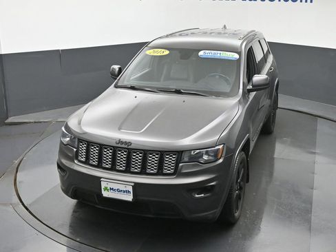 Used 2018 Jeep Grand Cherokee Altitude image 26