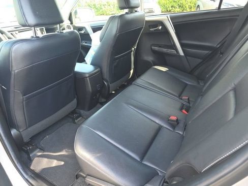 Used 2018 Toyota RAV4 Platinum AWD/4WD image 11