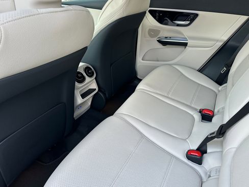 New 2026 Mercedes-Benz GLC 300 4MATIC image 12