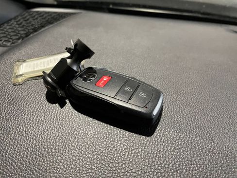 Used 2025 Toyota 4Runner TRD Off-Road image 22