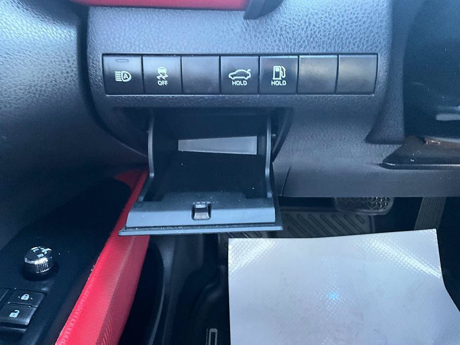 Used 2019 Toyota Camry XSE FWD image 18