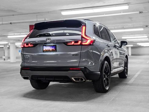Used 2023 Honda CR-V Sport image 6