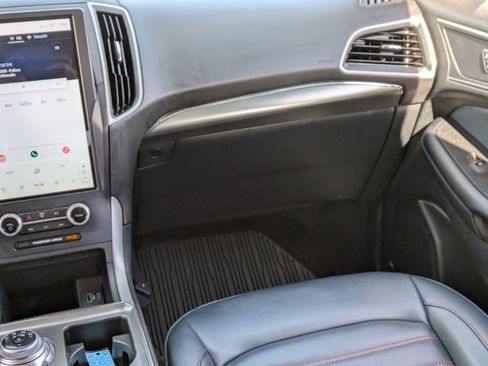 Used 2022 Ford Edge SEL w/ Sport Appearance Package image 19