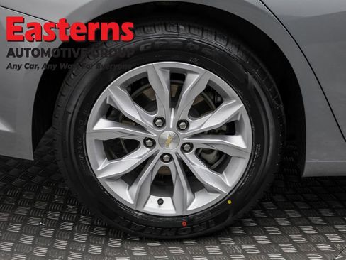 Used 2023 Chevrolet Malibu LT image 30