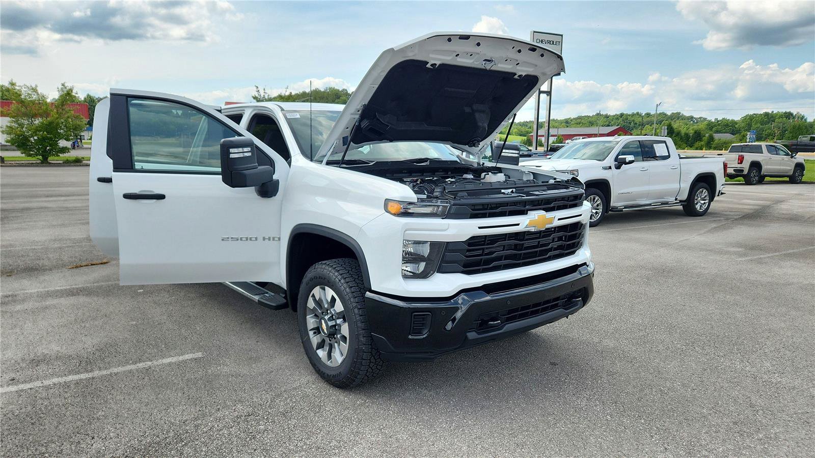 New 2026 Chevrolet Silverado 2500 Custom w/ Custom Value Package AWD/4WD image 5
