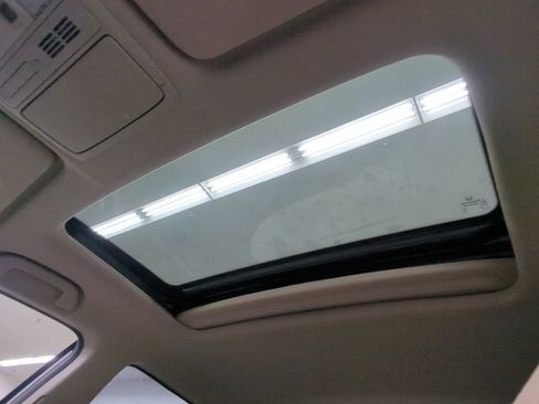 Used 2016 Honda Accord EX image 21