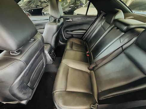Used 2022 Chrysler 300 S w/ Comfort Group RWD image 31