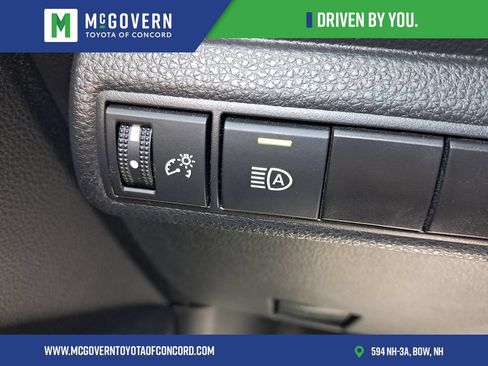 Used 2024 Toyota Corolla SE FWD image 23